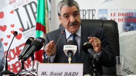 “التعريب مشكلة وسجن فكري.. والفرنسية لغة الإبداع” !