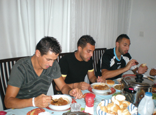 Echorouk shares “Iftar meal” with SaÃ¯fi, Belhadj and Mansouri