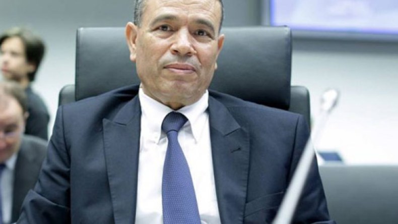 خبري: قد نلجأ إلى القروض السندية لتمويل مشاريع الطاقة