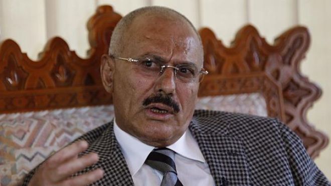 الحوثيون يضعون علي صالح تحت الإقامة الجبرية