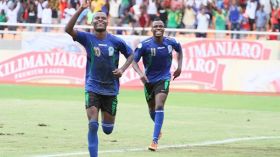 اللاعب ساماتا مطالب بتأكيد فعاليته أمام الجزائر