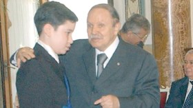 كرمه بوتفليقة.. أدخله كلية الطب و أوقفه المسئولون عن الدراسة