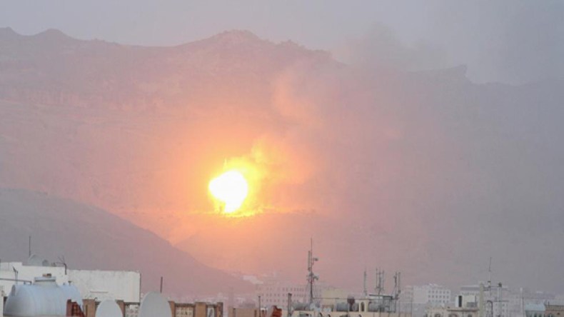 مقتل خمسة لاجئين في قصف سعودي على مركز مساعدات شمال اليمن