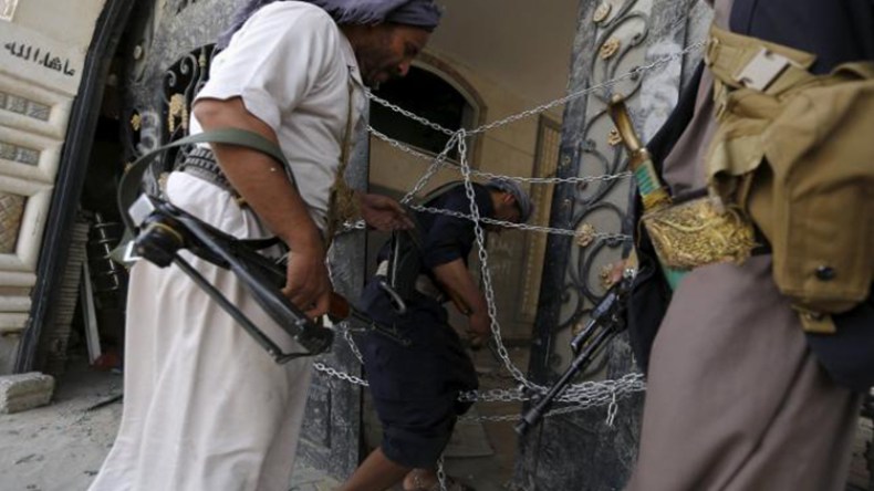 176 قتيلاً في غارات جوية ومعارك في اليمن