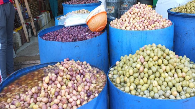 حجز قنطارين من الزيتون الفاسد بالمسيلة