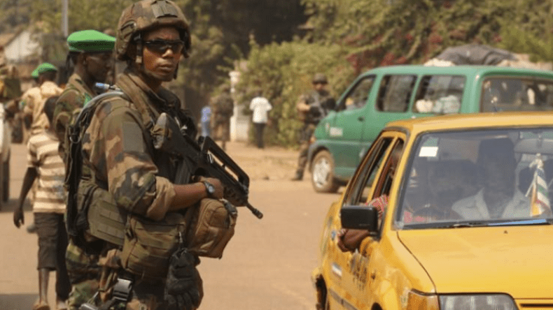 فرنسا تدعو رعاياها في تشاد لتوخي الحذر