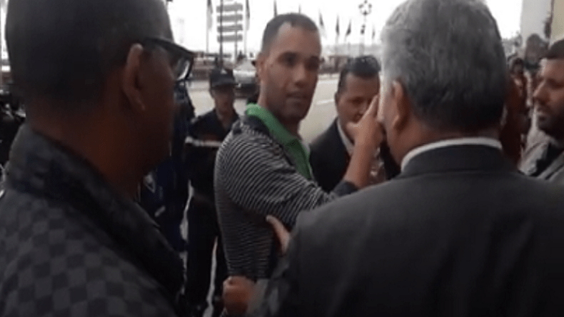  برلماني من الأرندي يعتدي على صحفي الشروق نيوز