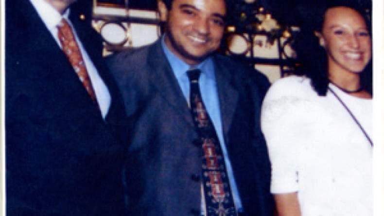 دعوة إلى كل المسلمين في العالم لمتابعة محام كندي أهان الحجاب