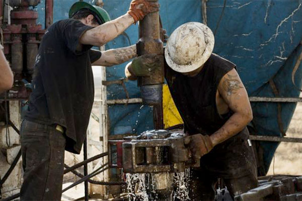 Sonatrach Confronts Oil Crisis By Raising Production