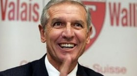 مدرب نابولي الأسبق يترشح لتدريب مولودية الجزائر