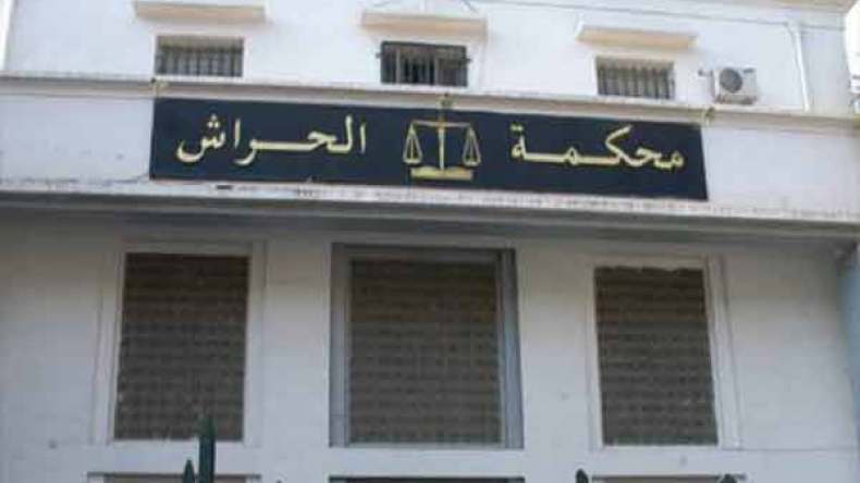 شابّ يختطف طفلا ويهدد بذبحه بعد شجار مع والدهǃ