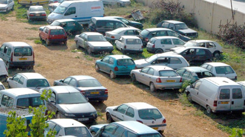 100 مركبة محجوزة بحظيرة بلدية بودواو البحري منذ 30 سنة