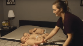 أم لـ 4 رضّع توائم تذهل العالم بـ42 مليون مشاهدة!