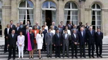 La finance “décôte” le gouvernement Sarkozy