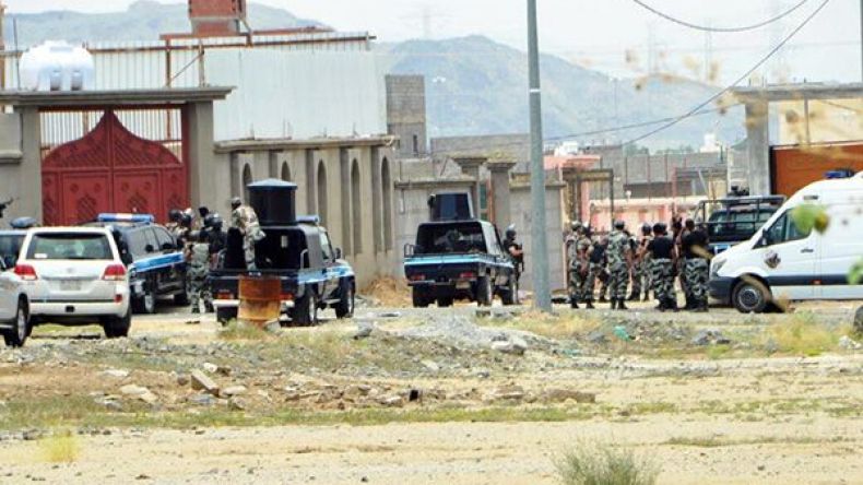 قوات الأمن السعودية تقتل متشدداً مشتبهاً به