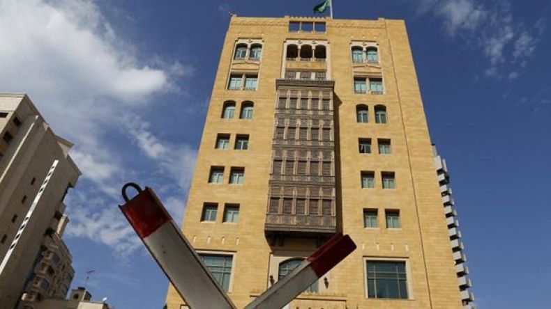 السعودية تصنف أربع شركات وثلاثة لبنانيين كإرهابيين لصلتهم بحزب الله