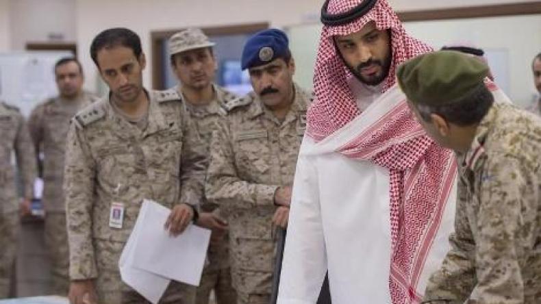 السعودية وحلفاؤها يشنون غارات جوية على الحوثيين في اليمن