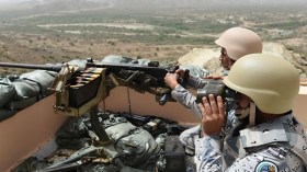 مقتل شرطي سعودي في مقذوفات أطلقت من اليمن