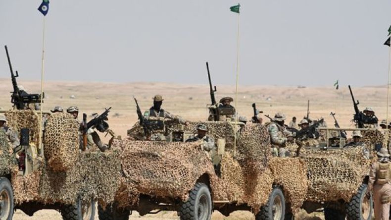 إيران تحذر السعودية بشأن المناورات في الخليج