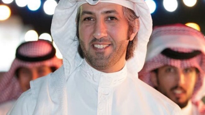 شاهد الفيديو الذي أدى لاعتقال شاعر سعودي