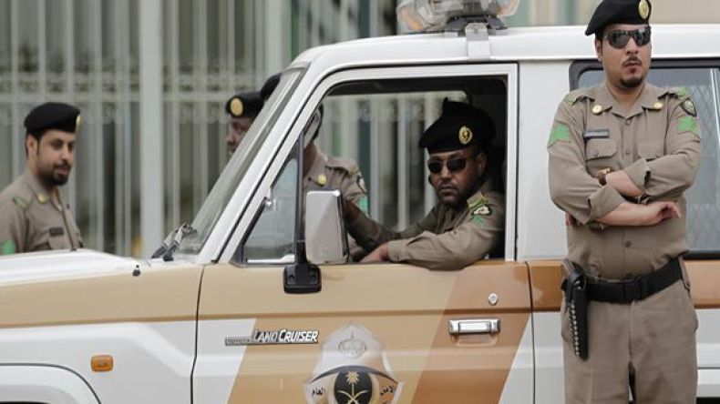 مسلحون يقتلون شرطيين شرق السعودية