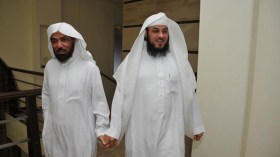 الدانمرك تحظر دخول دعاة بارزين