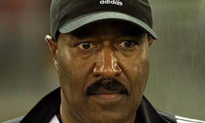 Saudi coach quits after poor run