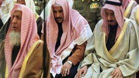 مفتي السعودية رداً على خامنئي: لستم مسلمين بل أبناء مجوس