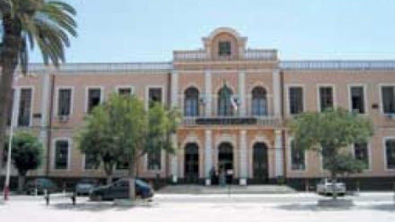 اختلاس 800 مليون من بريد تنيرة في بلعباس