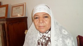 سيدة عمرها 79 سنة تبدأ مشوارها الدراسي بمحو الأمية وتتقدم للبكالوريا