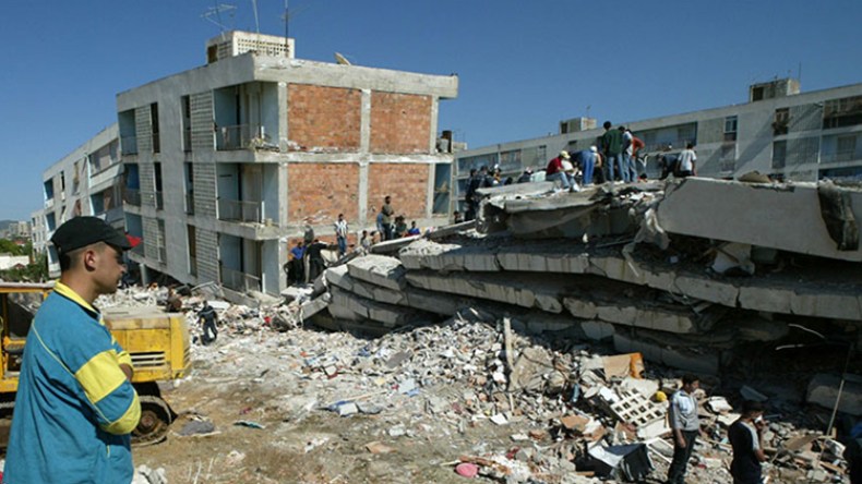 أميار وموظفون منحوا سكنات ضحايا الزلزال لأقاربهم في بولوغين!