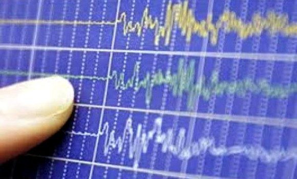 Secousse de magnitude 3,4 ressenti à Oran