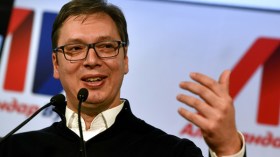 صربيا: رئيس الوزراء فوتشيتش يفوز بالرئاسة من الدور الأول