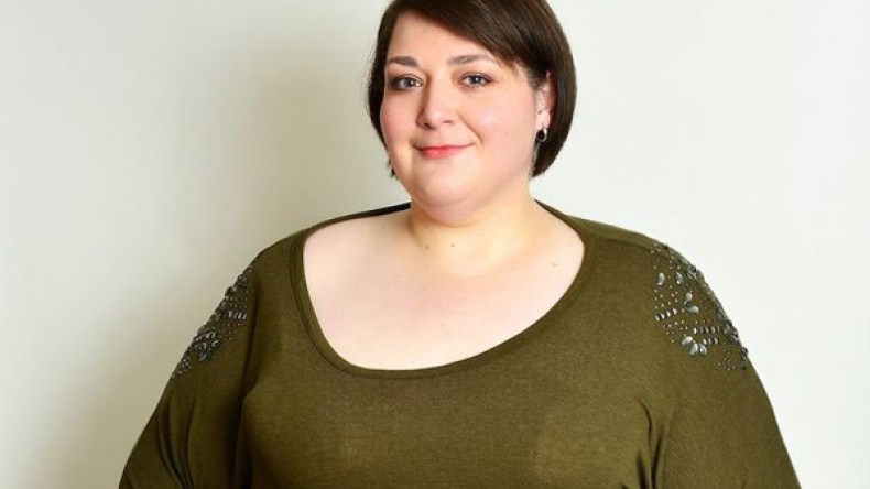 بريطانية تخشى أن يهجرها زوجها بعدما فقدت 75 كلغ من وزنها