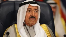 أمير الكويت يحل مجلس الأمة