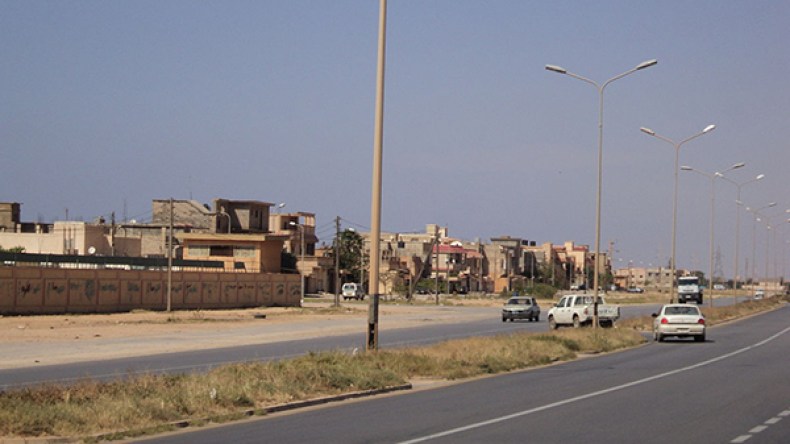 سكان حاسي خليفة يغلقون البلدية احتجاجا على نهب عقار عمومي