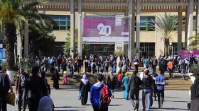 جمهور”سيلا” كان كبيرا لكن ليس الجميع مهتما بالكتاب