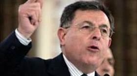 السنيورة يعتزم القيام بجولة عربية تشمل الجزائر