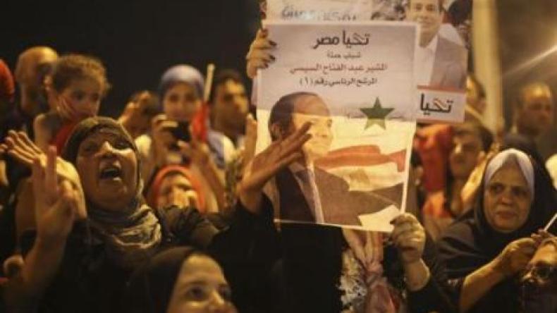 الإمارات: فوز السيسي يمثل أملاً جديداً في مصر