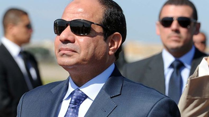 الإعدام لثلاثة ضباط في الجيش بتهمة التخطيط لاغتيال السيسي