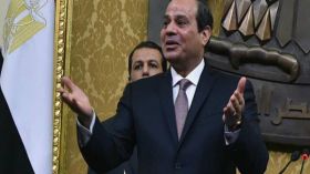 تعديل وزاري في مصر يشمل عشرة وزراء جدد