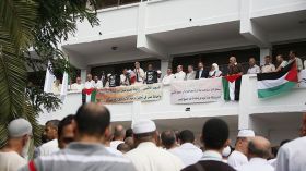 .. الجزائريون لن يتخلّوا عن فلسطين