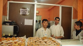 سكان غرب البلاد ينتفضون مطالبين بمسيرات حاشدة نصرة للرّسول