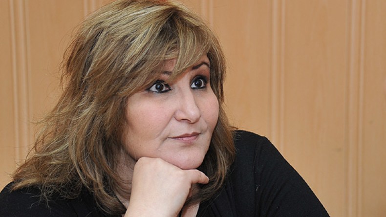 يحاولون دفعي إلى التقاعد المسبق ولن أفعل ذلك