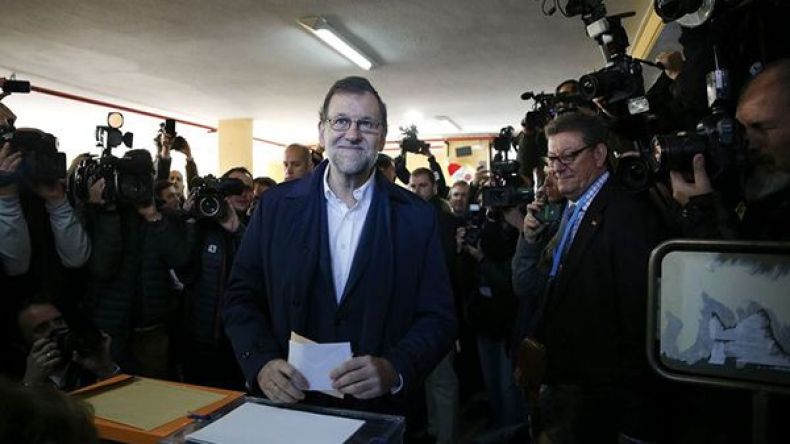 إسبانيا: الحزب الشعبي الحاكم يفوز في الانتخابات العامة