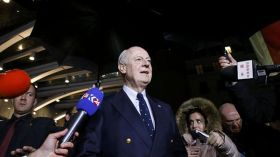 الأمم المتحدة تعلق المحادثات السورية