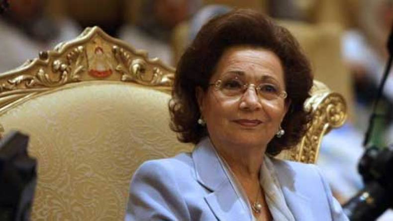 سوزان مبارك تهدد بفضح تسجيلات جنسية لرؤساء عرب في حال محاكمة زوجها!