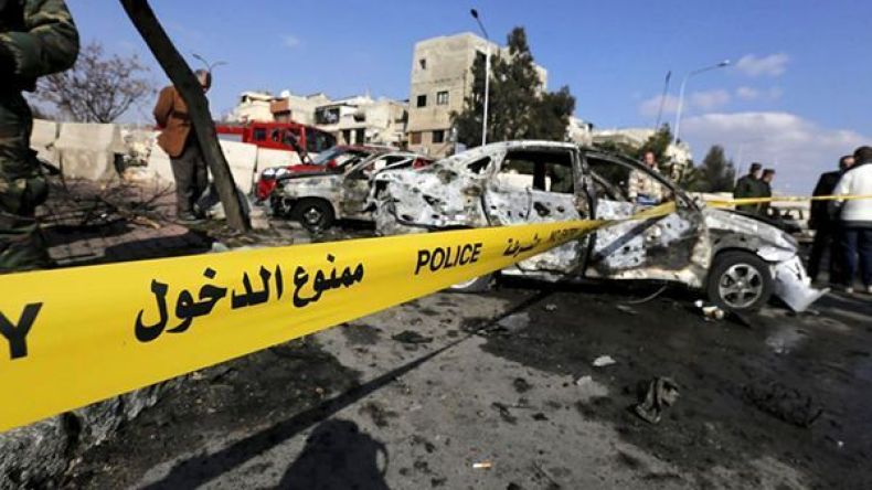 ثمانية قتلى في هجوم انتحاري وتفجير سيارة قرب دمشق