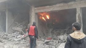 غارات روسية في حلب وبراميل متفجرة في غوطة دمشق