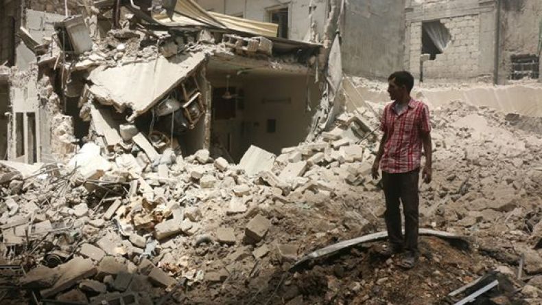 43 قتيلاً في غارات للنظام السوري على جيرود في ريف دمشق